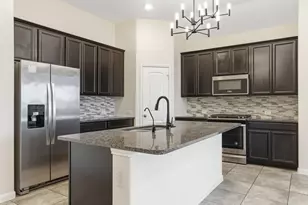 9127 Brazos Dr, Baytown, TX 77521 - Photo 5