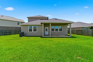 9127 Brazos Dr, Baytown, TX 77521 - Photo 29