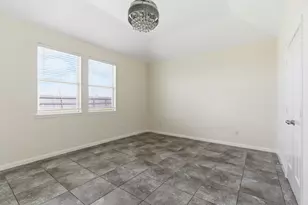 9127 Brazos Dr, Baytown, TX 77521 - Photo 11