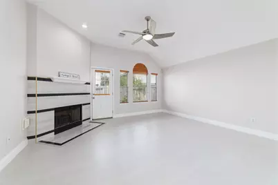 8330 Malin Court, Houston, TX 77083 - Photo 5