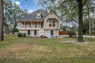 701 Ravensworth Dr, Conroe, TX 77302 - Photo 1