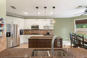 7 Renoir Trail Pl, The Woodlands, TX 77382 - Photo 11
