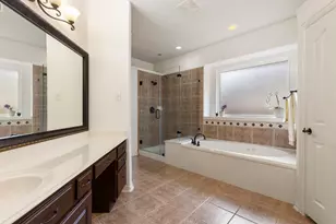 7 Renoir Trail Pl, The Woodlands, TX 77382 - Photo 17