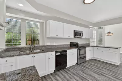 12929 Kingsbridge Lane, Houston, TX 77077 - Photo 15