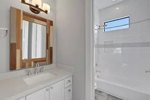 914 Robbie St, Houston, TX 77009 - Photo 37