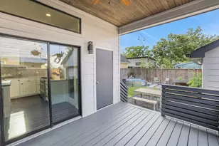 914 Robbie St, Houston, TX 77009 - Photo 17