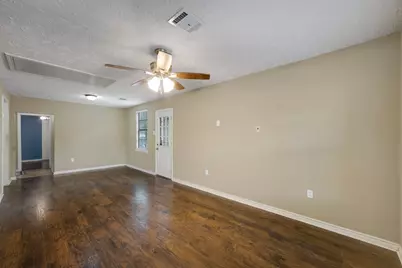 130 Airway Drive, Houston, TX 77037 - Photo 11