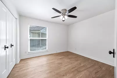 7600 Emmett F Lowry Expressway #1006, Texas City, TX 77591 - Photo 5