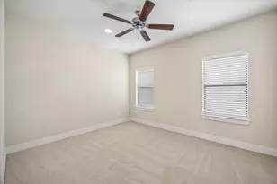 1029 Green Kensington Dr, Houston, TX 77008 - Photo 19