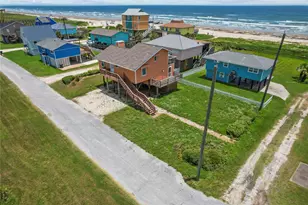 21216 Gulf Dr, Galveston, TX 77554 - Photo 3