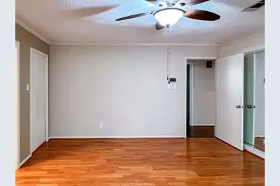 9807 Oak Point Drive, Houston, TX 77055 - Photo 41