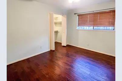 9807 Oak Point Drive, Houston, TX 77055 - Photo 29
