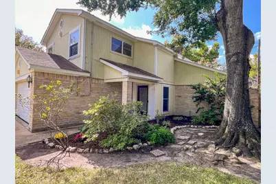 9807 Oak Point Drive, Houston, TX 77055 - Photo 3