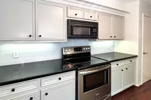 9807 Oak Point Dr, Houston, TX 77055 - Photo 25