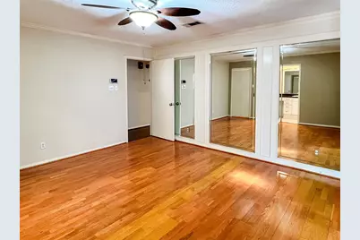 9807 Oak Point Drive, Houston, TX 77055 - Photo 41