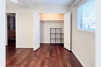 9807 Oak Point Drive, Houston, TX 77055 - Photo 33
