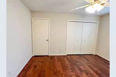9807 Oak Point Drive, Houston, TX 77055 - Photo 35