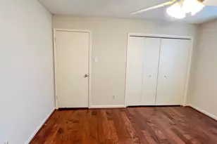 9807 Oak Point Dr, Houston, TX 77055 - Photo 35