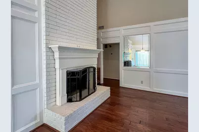 9807 Oak Point Drive, Houston, TX 77055 - Photo 13