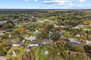 216 N Shady Oaks St, Lake Jackson, TX 77566 - Photo 29