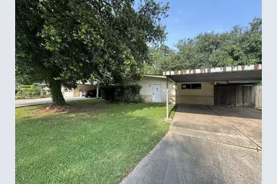 270 Triangle Drive, Vidor, TX 77662 - Photo 1
