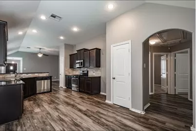 8314 Broadleaf Avenue, Baytown, TX 77521 - Photo 9