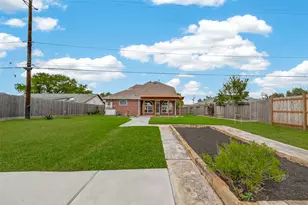 2406 Droxford Dr, Houston, TX 77008 - Photo 43