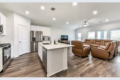 3041 Emerald Ocean Drive, Katy, TX 77493 - Photo 9