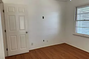 7209 Sycamore Dr, Galveston, TX 77551 - Photo 15