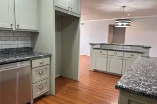 7209 Sycamore Dr, Galveston, TX 77551 - Photo 7