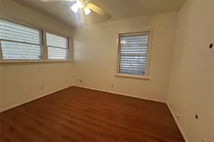 7209 Sycamore Dr, Galveston, TX 77551 - Photo 19