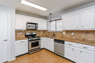 8123 Big Oak Trail Dr, Houston, TX 77040 - Photo 15