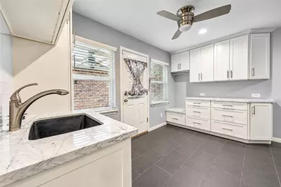 15739 Fleetwood Oaks Drive, Houston, TX 77079 - Photo 23