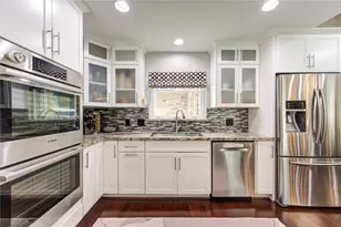 15739 Fleetwood Oaks Dr, Houston, TX 77079 - Photo 17