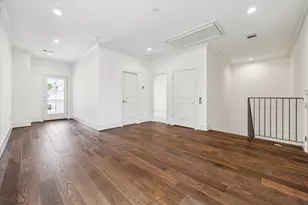 209 Sutton Row Pl, Houston, TX 77024 - Photo 15