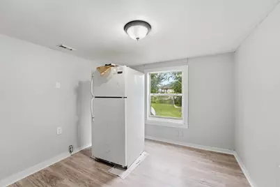 811 W Broad Street, Freeport, TX 77541 - Photo 23