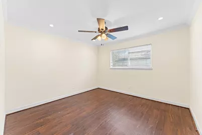 6026 McKnight Street, Houston, TX 77035 - Photo 9