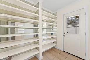 6026 McKnight St, Houston, TX 77035 - Photo 17