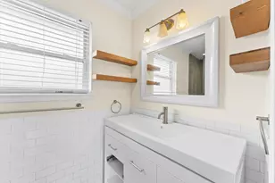 6026 McKnight St, Houston, TX 77035 - Photo 11