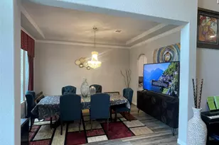 13236 Tracewood Hills Ln, Houston, TX 77044 - Photo 9