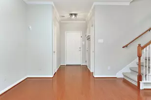 1422 W 24th St, Houston, TX 77008 - Photo 5