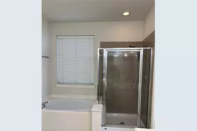 19610 Chestnut Brook Court, Houston, TX 77084 - Photo 9