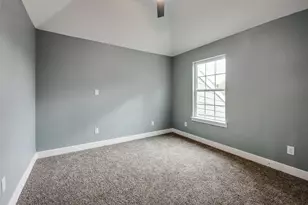 4927 E Ridge Creek Dr, Houston, TX 77053 - Photo 17