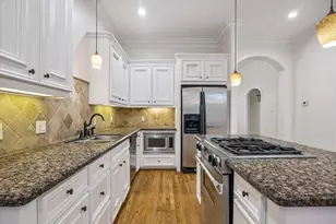 1332 W 21st St, Houston, TX 77008 - Photo 13