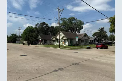 1109 N Cesar Chavez Boulevard, Houston, TX 77011 - Photo 3