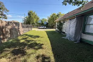 1109 N Cesar Chavez Blvd, Houston, TX 77011 - Photo 9