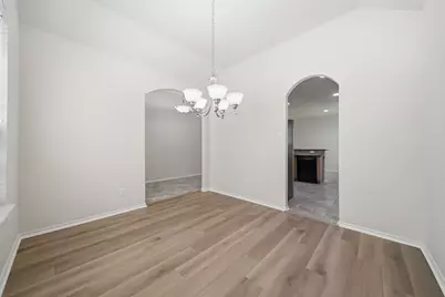 123 N Hawkhurst Circle, Magnolia, TX 77354 - Photo 7