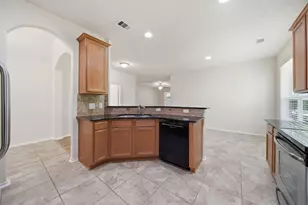 123 N Hawkhurst Cir, Magnolia, TX 77354 - Photo 9