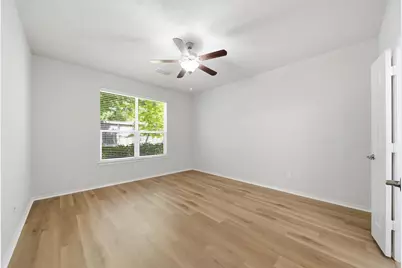 123 N Hawkhurst Circle, Magnolia, TX 77354 - Photo 15