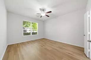 123 N Hawkhurst Cir, Magnolia, TX 77354 - Photo 15